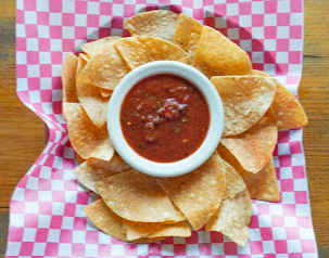 Taco Mama signature dishes Taco Mama Salad Bowl
House Salsa & Chips
Elote in a Cup